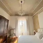 Garibaldi St Cozy Retreat Exclusive Boutique Apartment Trapani