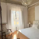 Apartment Garibaldi St Cozy Retreat Exclusive Boutique