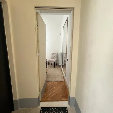Garibaldi St Cozy Retreat Exclusive Boutique Daire *