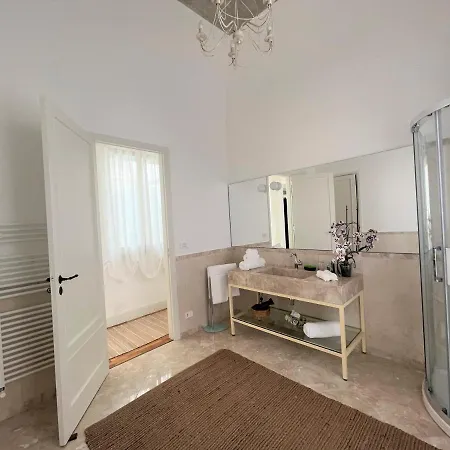 Garibaldi St Cozy Retreat Exclusive Boutique